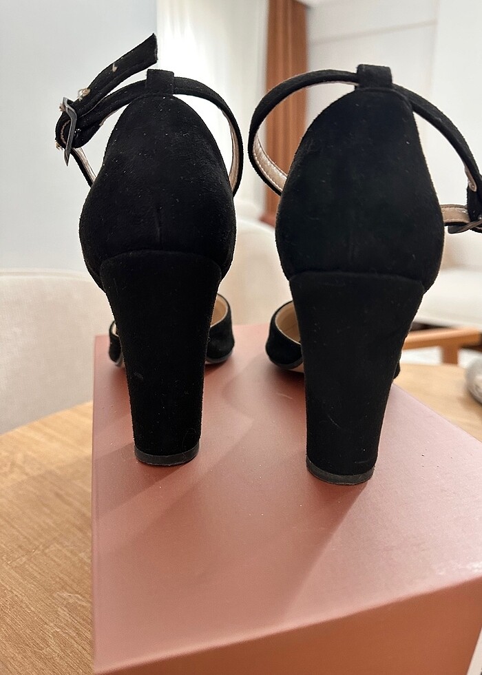 Süet topuklu ayakkabı - Görsel 3