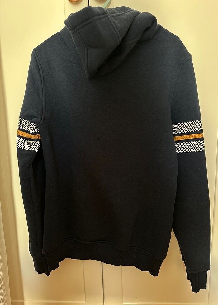 ERKEK-Kapşunlu Üst - Görsel 3