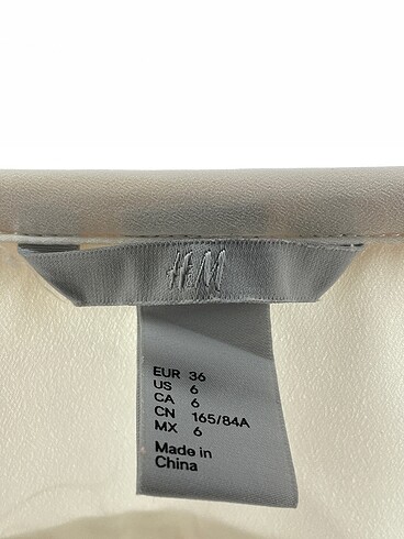 36 Beden çeşitli Renk H&M Bluz %70 İndirimli.