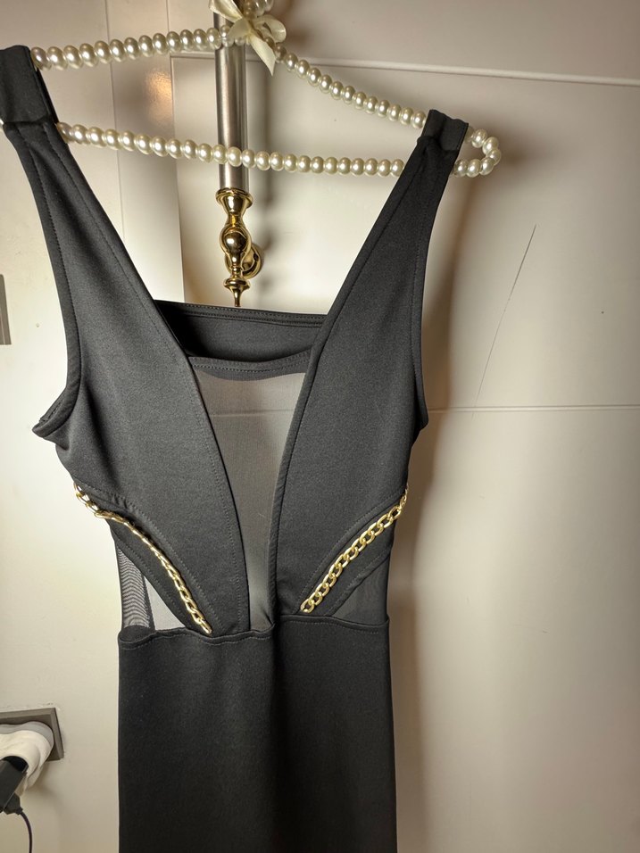 Siyah Mini Strappy V Yaka Kemerli Elbise - Görsel 4