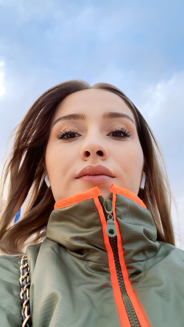 Kahverengi Peluş Detaylı Kadın Mont - Görsel 4