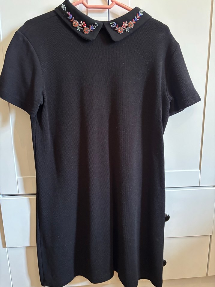 Yaka detaylı işlemeli elbise - Görsel 4