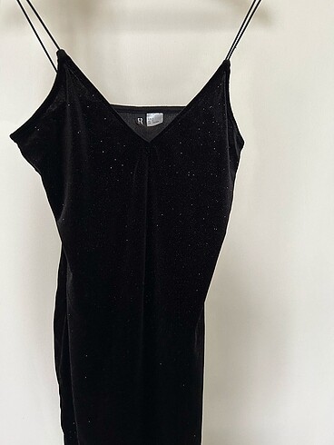 H&M HM SİMLİ PARLAK ELBİSE