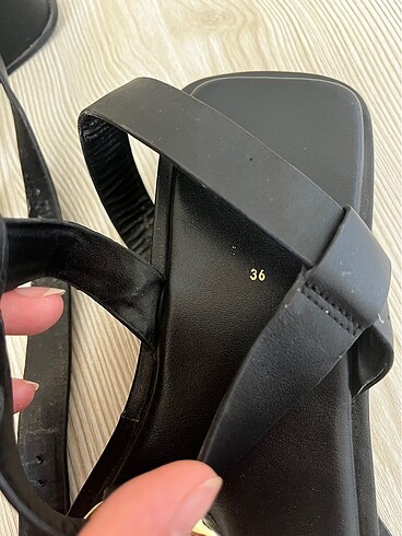 36 Beden siyah Renk Zara 36 numara