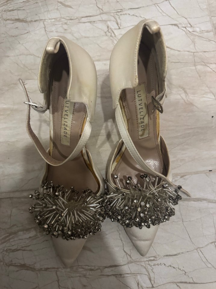 Lutvelizade Tokalı Beyaz Stiletto Kadın Abiye Ayakkabı - Görsel 5