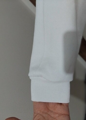 Beyaz sweatshirt