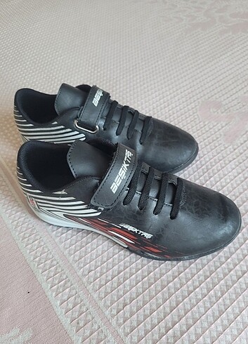Kinetix beşiktaş futbol ayakkabısı