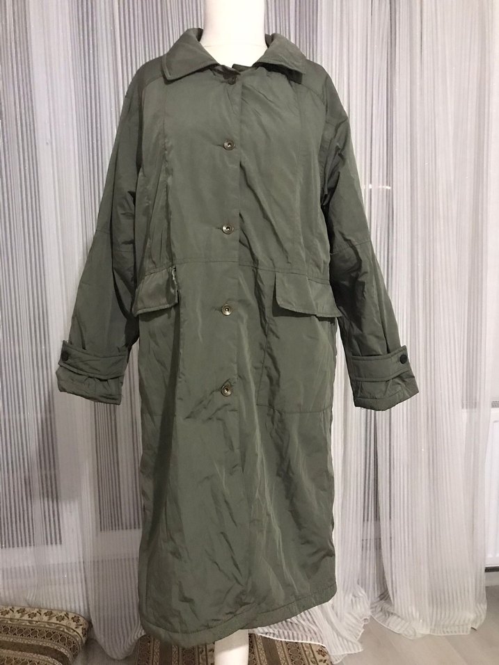 Düğmeli Khaki Uzun Kadın Yağmurluk - Görsel 3