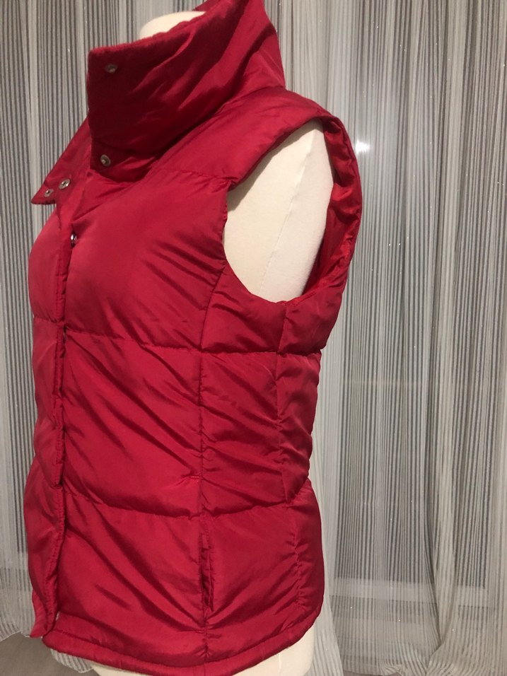 Kırmızı Düğmeli Kadın Yelek - Görsel 5