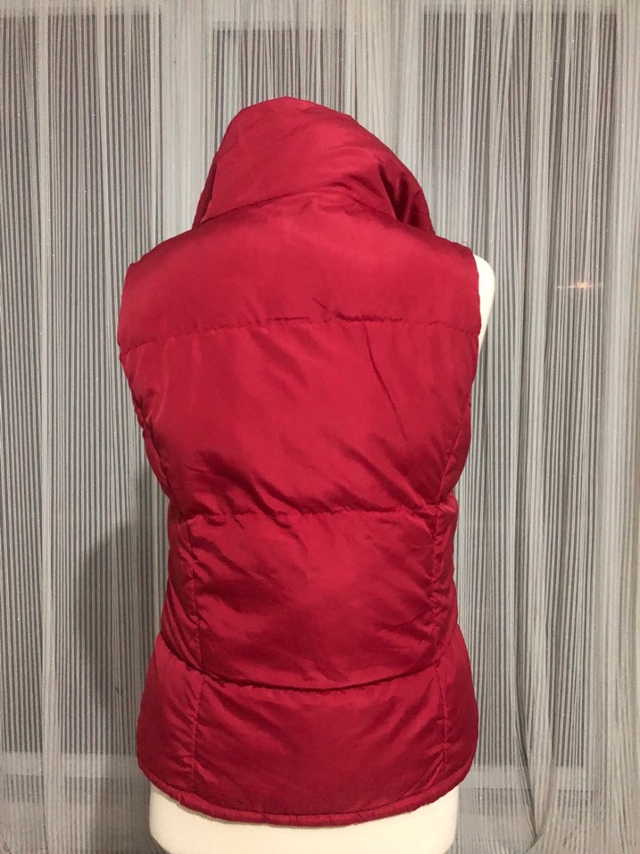 Kırmızı Düğmeli Kadın Yelek - Görsel 3