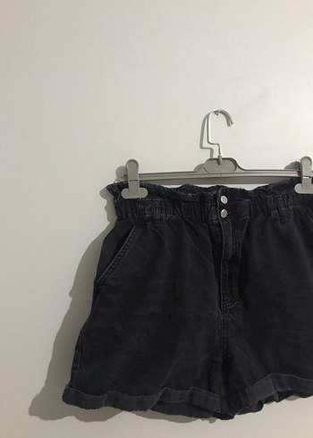 Kadın Siyah Kemerli Mini Kot Şort - Görsel 4