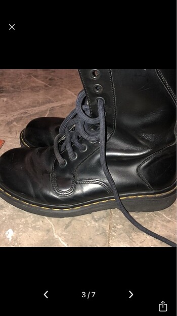 42 Beden Dr martens bot