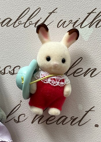 Diğer Sylvanian Families mini tavşan figür