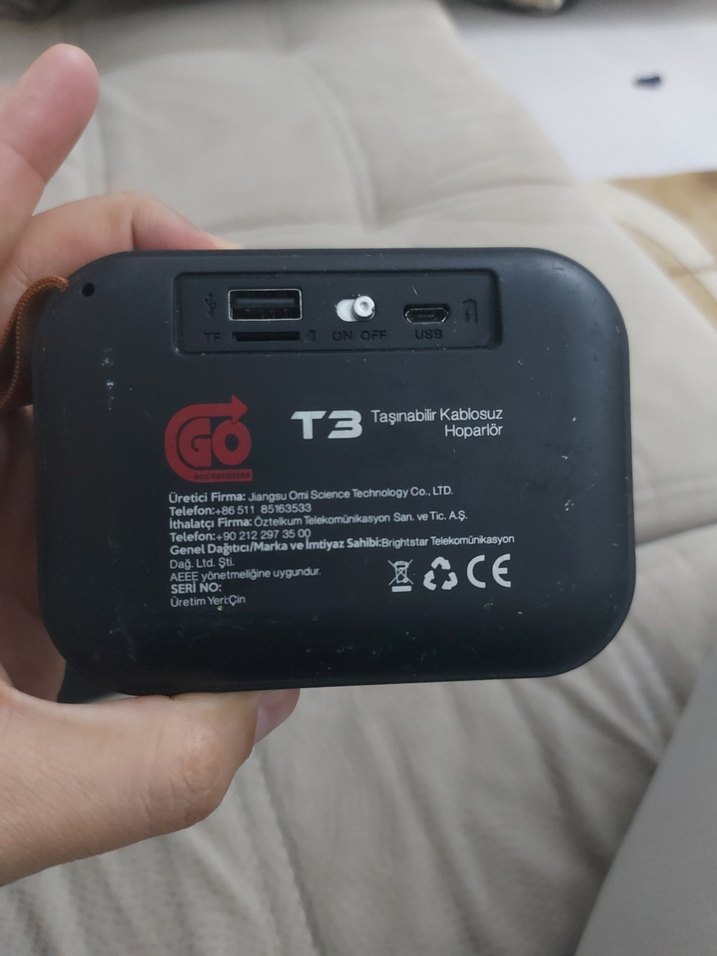 Kompakt Siyah Bluetooth Hoparlör - Görsel 2