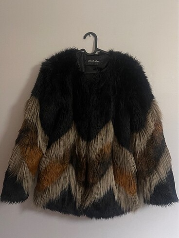 Stradivarius Peluş Kürk