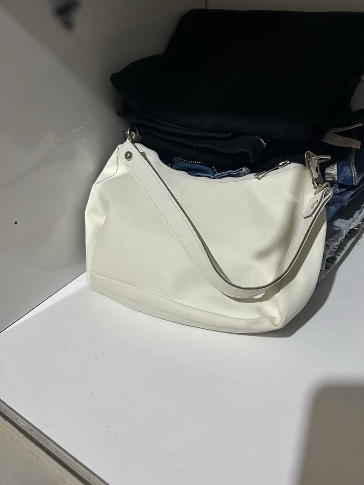 Beyaz Fermuarlı Kadın Çanta - Görsel 2