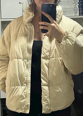 Bej Kadın Kısa Yumuşak Kış Montu - Görsel 3