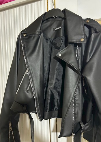 Siyah Deri Biker Ceket, Kemerli, Dar Kesim