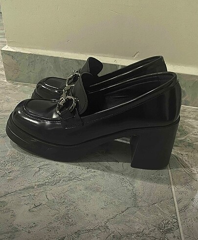 40 Beden Hotiç marka topuklu loafer