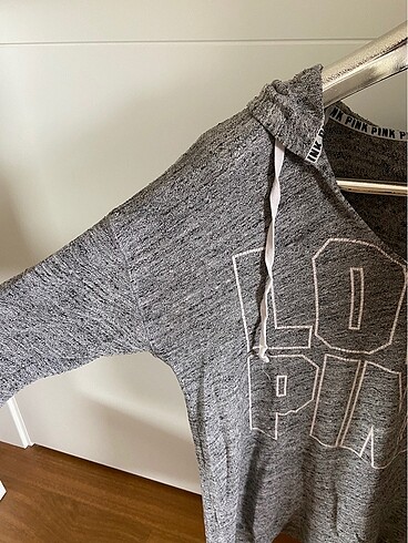 m Beden gri Renk Victoria secret pink koleksiyonuna ait çok rahat bir sweatshirt