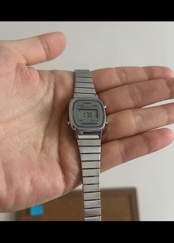 Casio Retro Dijital Kadın Saati