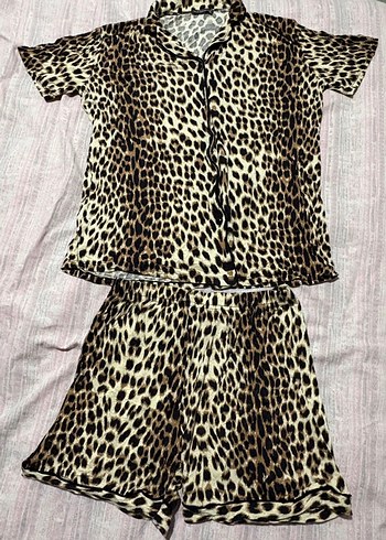 Leopar Desenli Kısa Kollu Kadın Pijama Takımı - Görsel 2
