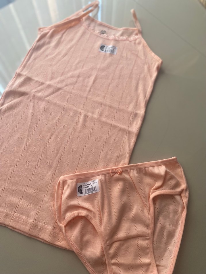 Kız Çocuk Atlet ve Külot Takımı - Görsel 3