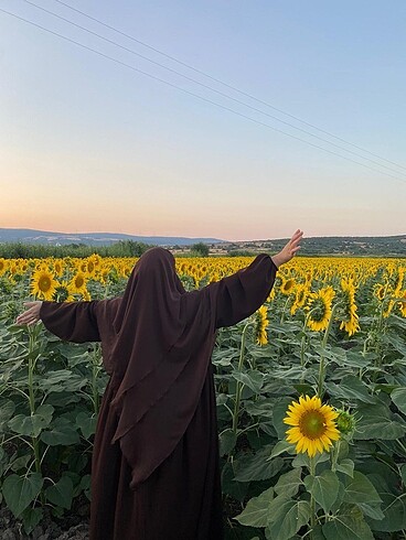 Az kullanılmış sufle elbise takım