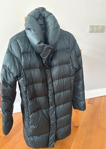 Uniqlo Koyu Yesil Mont