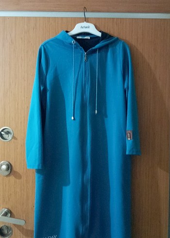 Mavi Kapüşonlu Uzun Kollu Kadın Yağmurluk - Görsel 2