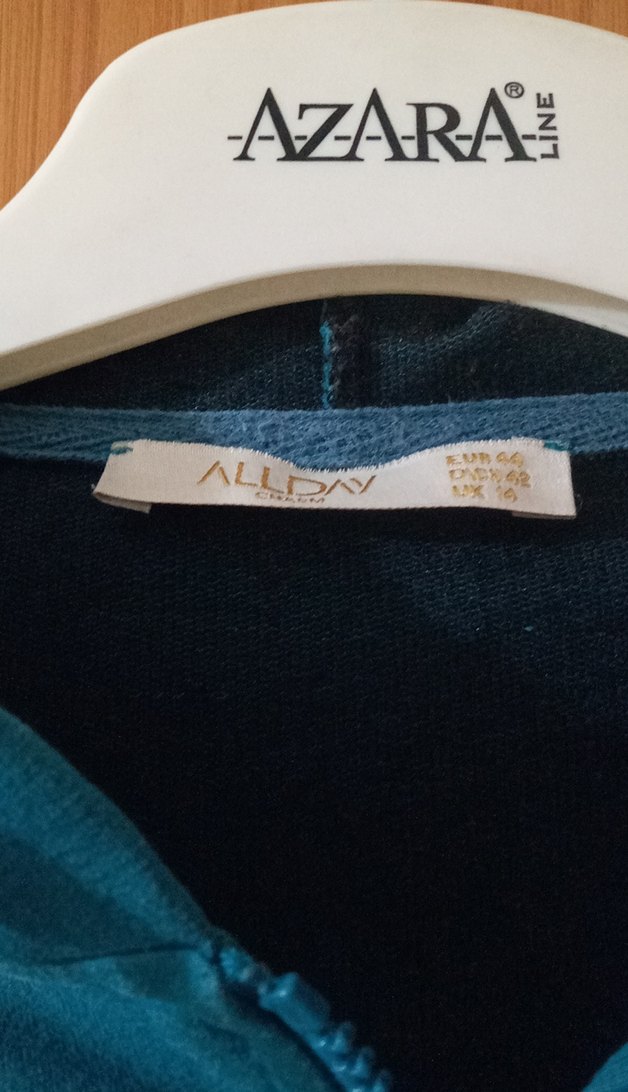 Mavi Kapüşonlu Uzun Kollu Kadın Yağmurluk - Görsel 5