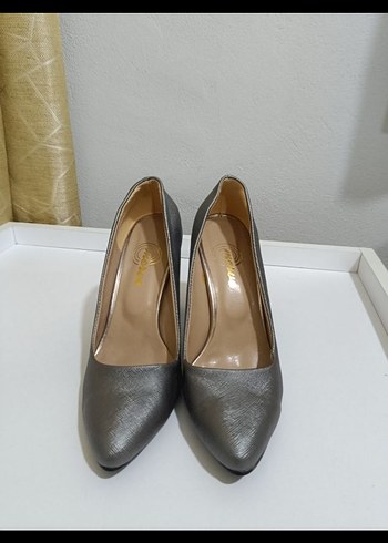 Gri Yılan Desenli Stiletto Kadın Topuklu