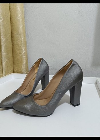 37 Beden Gri Yılan Desenli Stiletto Kadın Topuklu