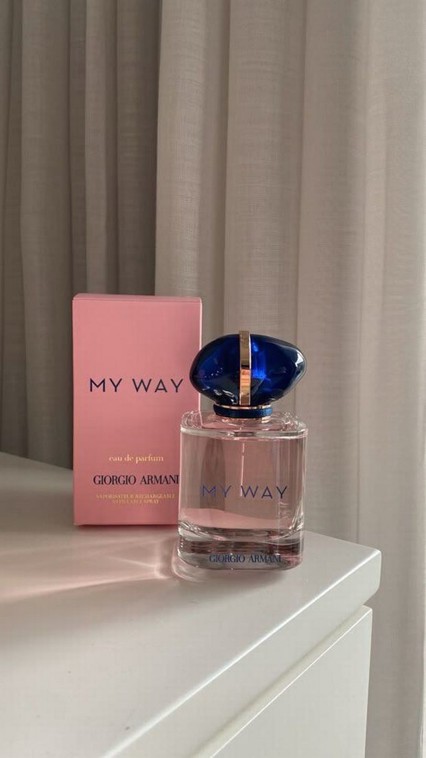 Giorgio Armani My Way Kadın Parfümü 50 ml - Görsel 2