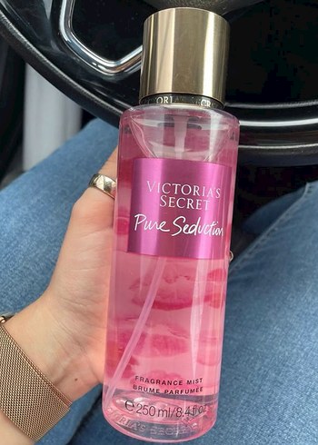 Victoria's Secret Velvet Petals Kadın Parfümü - Görsel 3