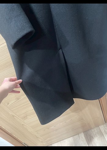 Zara Siyah Uzun Düğmeli Kaban
