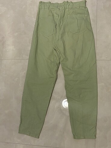 l Beden yeşil Renk Stradivarius yeşil pantolon
