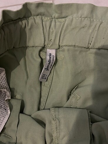 l Beden Stradivarius yeşil pantolon