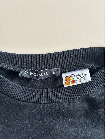 m Beden Garfield baskılı sweatshirt