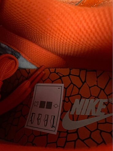 44 Beden Nike Dunk Low Cracked Orange