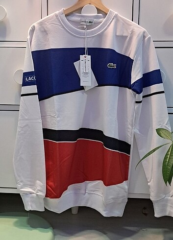l Beden LACOSTE 