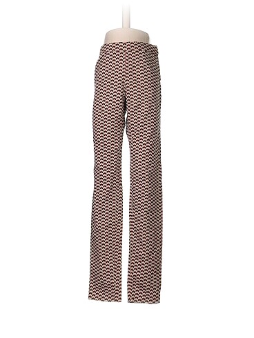 H&M Düz Kesim %70 İndirimli.