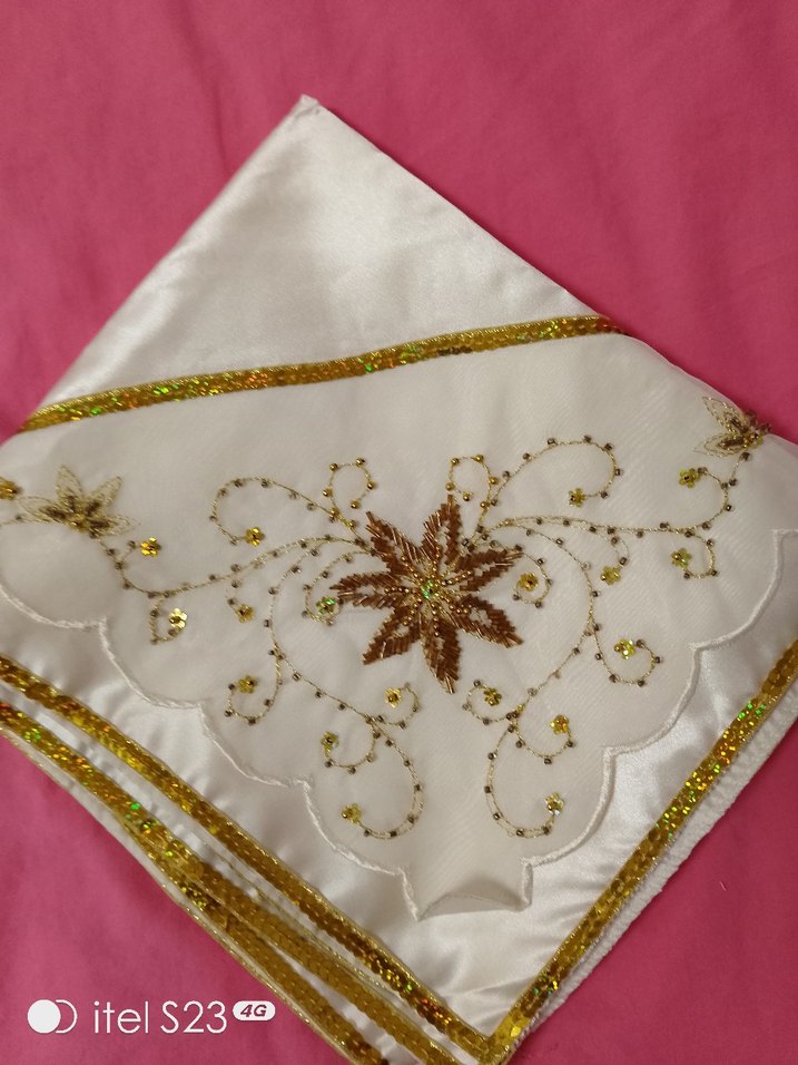 Parlak Havlu bohça - Görsel 3