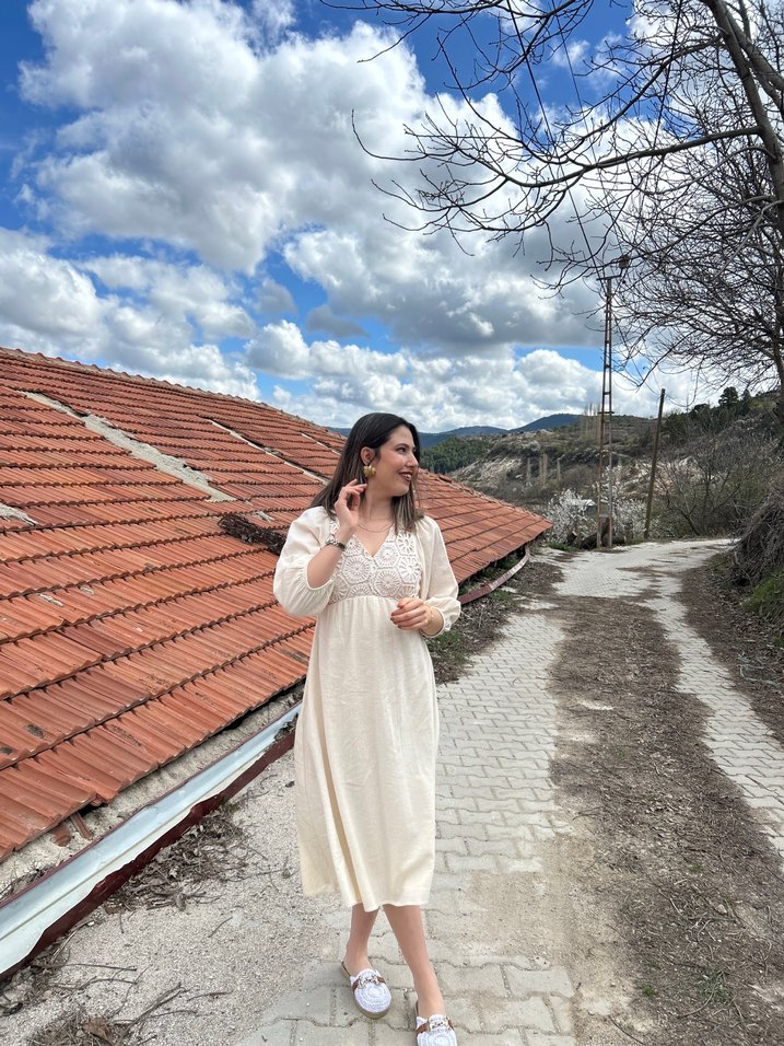 Dantel Detaylı Pamuklu Uzun Beyaz Elbise - Görsel 2