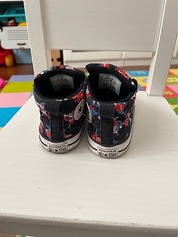 23 Beden Converse lastikli ayakkabi