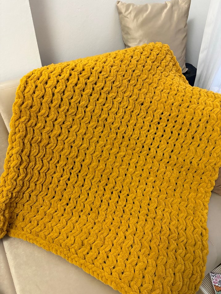 Sarı Örgü Bebek Battaniyesi - Görsel 2