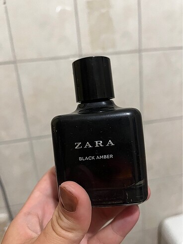 Zara black amber