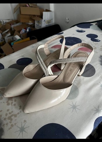 Kadın topuklu ayakkabı - Görsel 3