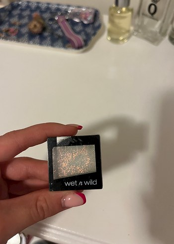 Wet n Wild Göz Farı