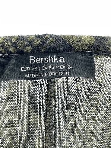 xs Beden çeşitli Renk Bershka Kısa Elbise %70 İndirimli.